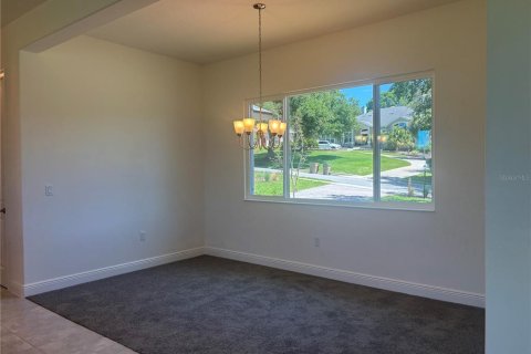 House in Lady Lake, Florida 3 bedrooms, 153.94 sq.m. № 2202910 - photo 18
