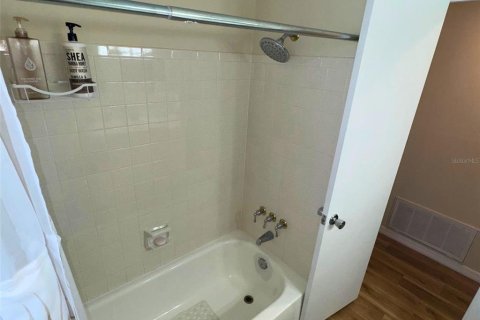 Casa en venta en Holiday, Florida, 4 dormitorios, 170.66 m2 № 1906566 - foto 23