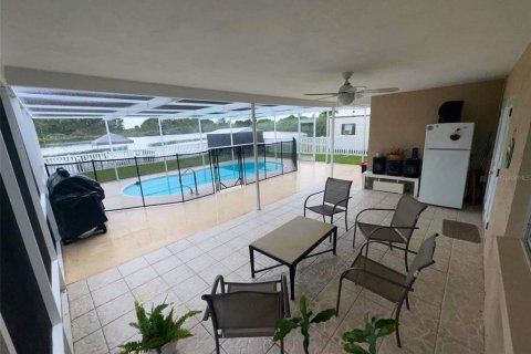 Casa en venta en Holiday, Florida, 4 dormitorios, 170.66 m2 № 1906566 - foto 2