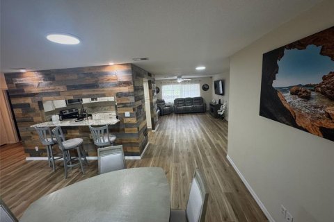 Casa en venta en Holiday, Florida, 4 dormitorios, 170.66 m2 № 1906566 - foto 8