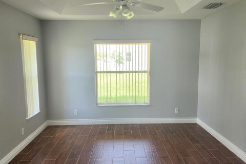 Villa ou maison à louer à Port St. Lucie, Floride: 4 chambres, 170.85 m2 № 2191492 - photo 8
