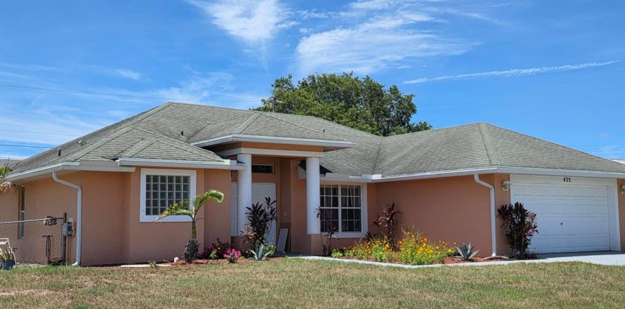 Villa ou maison à Port St. Lucie, Floride 4 chambres, 170.85 m2 № 2191492
