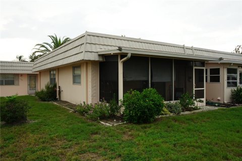 Condo in Sun City Center, Florida, 1 bedroom  № 2234749 - photo 16