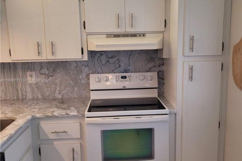 Condominio en alquiler en Lauderhill, Florida, 1 dormitorio, 67.45 m2 № 2058701 - foto 4