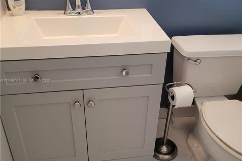 Condominio en alquiler en Lauderhill, Florida, 1 dormitorio, 67.45 m2 № 2058701 - foto 15