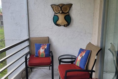 Condominio en alquiler en Lauderhill, Florida, 1 dormitorio, 67.45 m2 № 2058701 - foto 14