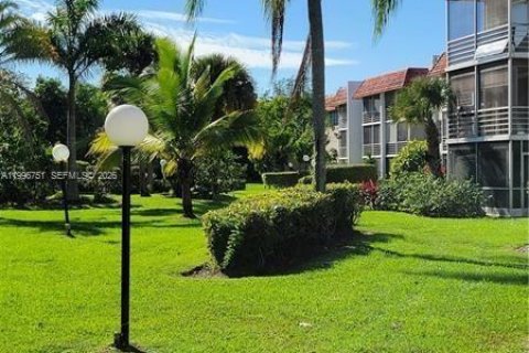 Condominio en alquiler en Lauderhill, Florida, 1 dormitorio, 67.45 m2 № 2058701 - foto 13