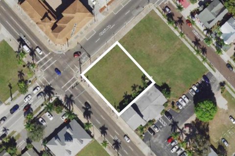 Land in Punta Gorda, Florida № 214439 - photo 1