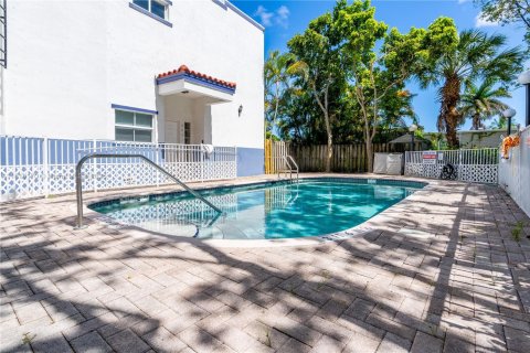 Купить таунхаус в Форт-Лодердейл, Флорида 3 спальни, 218.32м2, № 1958071 - фото 29