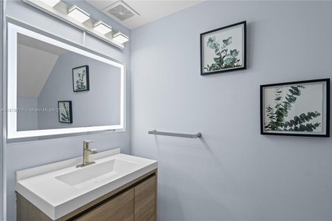 Купить таунхаус в Форт-Лодердейл, Флорида 3 спальни, 218.32м2, № 1958071 - фото 14