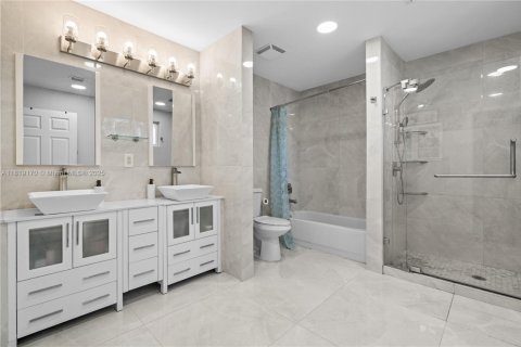 Купить таунхаус в Форт-Лодердейл, Флорида 3 спальни, 218.32м2, № 1958071 - фото 19