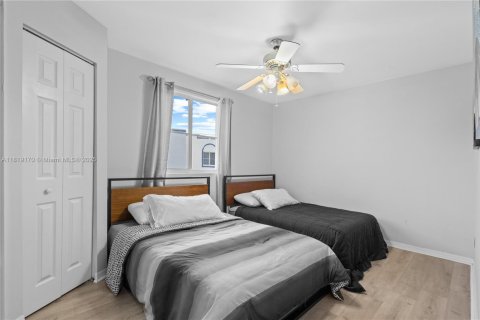 Купить таунхаус в Форт-Лодердейл, Флорида 3 спальни, 218.32м2, № 1958071 - фото 23