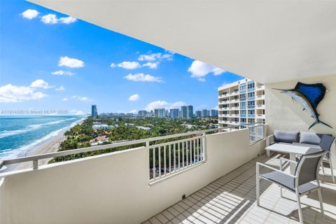 Condo à Hallandale Beach, Floride, 2 chambres  № 1969938