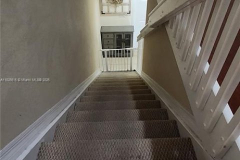 Townhouse in Miramar, Florida 2 bedrooms, 99.13 sq.m. № 1794250 - photo 14
