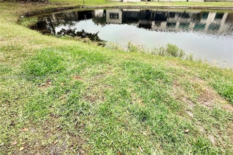 Townhouse in Plantation, Florida 3 bedrooms, 201.6 sq.m. № 2040391 - photo 22