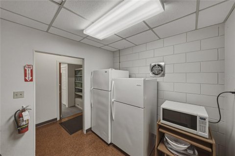 Купить коммерческую недвижимость в Бартоу, Флорида 499.44м2, № 2132313 - фото 17