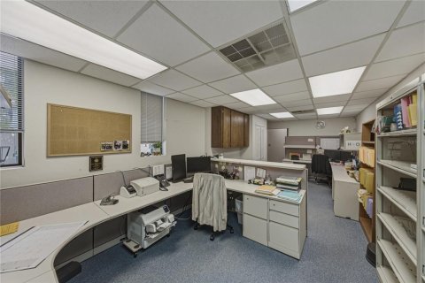 Купить коммерческую недвижимость в Бартоу, Флорида 499.44м2, № 2132313 - фото 15