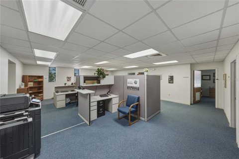 Купить коммерческую недвижимость в Бартоу, Флорида 499.44м2, № 2132313 - фото 21