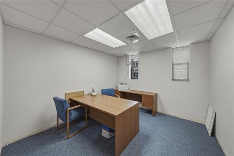 Купить коммерческую недвижимость в Бартоу, Флорида 499.44м2, № 2132313 - фото 23