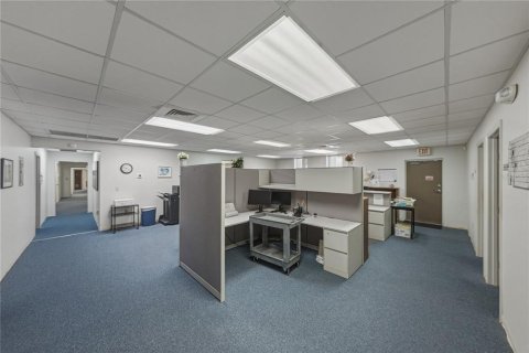 Купить коммерческую недвижимость в Бартоу, Флорида 499.44м2, № 2132313 - фото 22