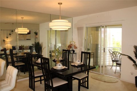 Condominio en alquiler en Bradenton, Florida, 2 dormitorios, 123.28 m2 № 1616212 - foto 7