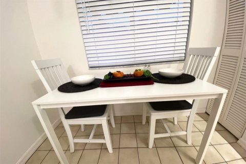 Condominio en alquiler en Bradenton, Florida, 2 dormitorios, 123.28 m2 № 1616212 - foto 4