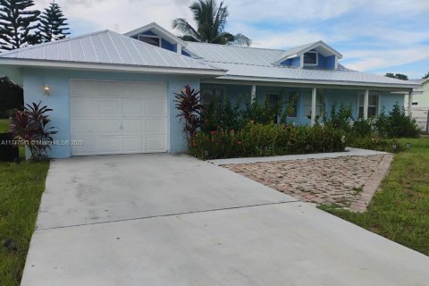 Casa en venta en Port St. Lucie, Florida, 3 dormitorios, 143.44 m2 № 1951362 - foto 1