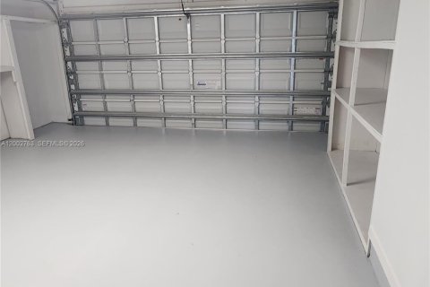 Снять в аренду виллу или дом в Купер-Сити, Флорида 3 спальни, 167.78м2, № 2066401 - фото 25