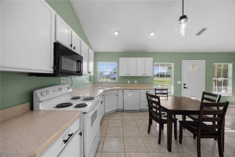 House in Lake City, Florida 2 bedrooms, 73.58 sq.m. № 2391377 - photo 8