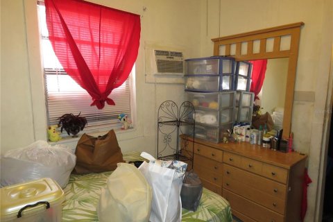 Propiedad comercial en venta en Tampa, Florida, 53.14 m2 № 1509052 - foto 8