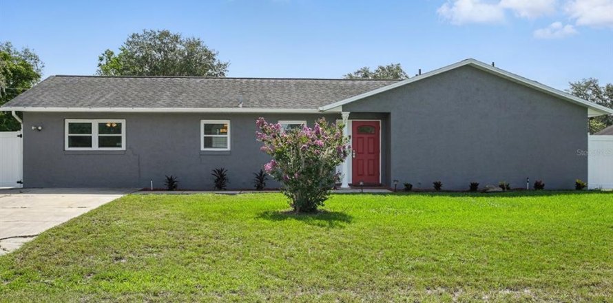 Casa en Deltona, Florida 3 dormitorios, 147.34 m2 № 1780377