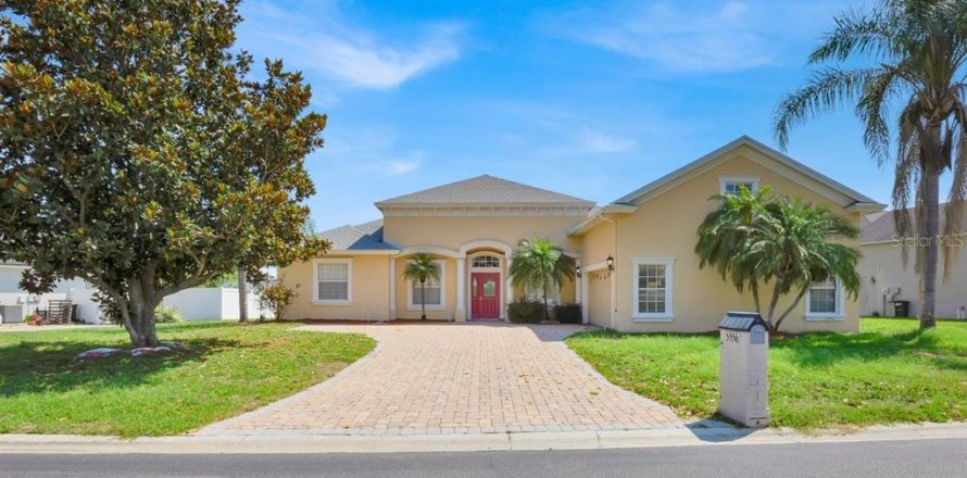 House in Lakeland, Florida 4 bedrooms, 291.43 sq.m. № 1908928