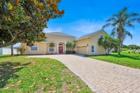 House in Lakeland, Florida 4 bedrooms, 291.43 sq.m. № 1908928 - photo 2