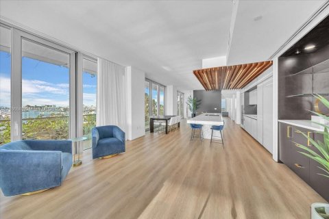 Снять в аренду кондоминиум в Майами-Бич, Флорида 3 спальни, 250м2, № 1944266 - фото 6