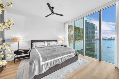 Снять в аренду кондоминиум в Майами-Бич, Флорида 3 спальни, 250м2, № 1944266 - фото 16