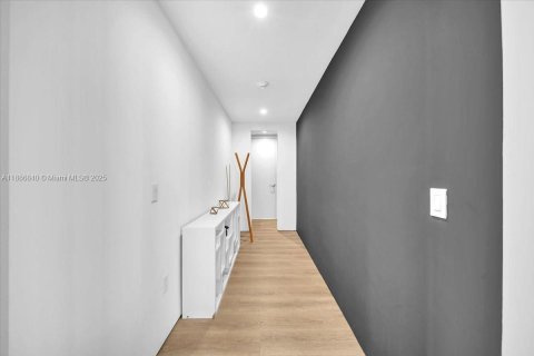 Снять в аренду кондоминиум в Майами-Бич, Флорида 3 спальни, 250м2, № 1944266 - фото 15