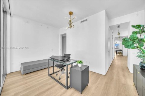 Снять в аренду кондоминиум в Майами-Бич, Флорида 3 спальни, 250м2, № 1944266 - фото 29