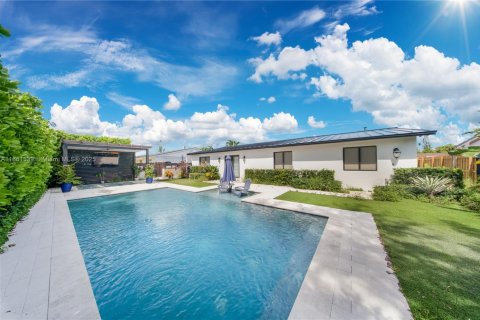 Casa en venta en Miami, Florida, 4 dormitorios, 153.29 m2 № 1892021 - foto 7