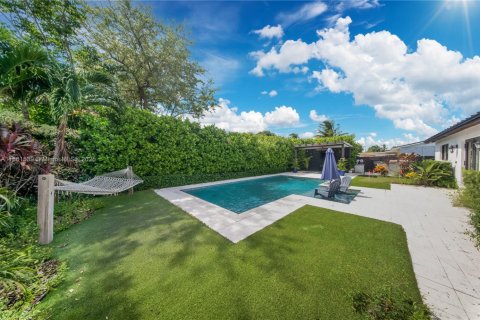 Casa en venta en Miami, Florida, 4 dormitorios, 153.29 m2 № 1892021 - foto 6