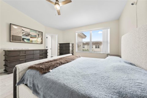 Touwnhouse à vendre à Pembroke Pines, Floride: 4 chambres, 155.98 m2 № 2171268 - photo 21