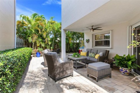 Villa ou maison à louer à Miami, Floride: 3 chambres, 149.57 m2 № 2076440 - photo 24