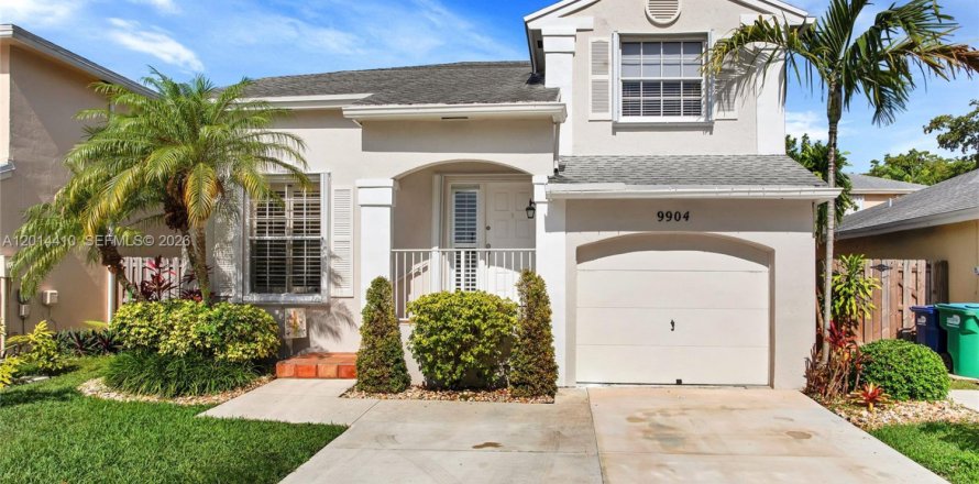 Villa ou maison à Miami, Floride 3 chambres, 149.57 m2 № 2076440