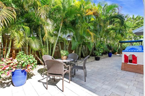 Villa ou maison à louer à Miami, Floride: 3 chambres, 149.57 m2 № 2076440 - photo 26