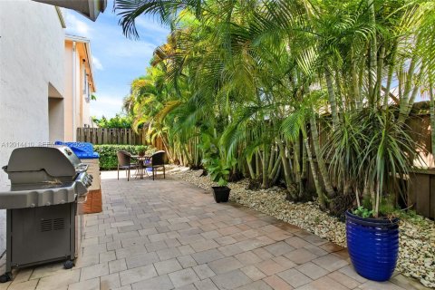Villa ou maison à louer à Miami, Floride: 3 chambres, 149.57 m2 № 2076440 - photo 28