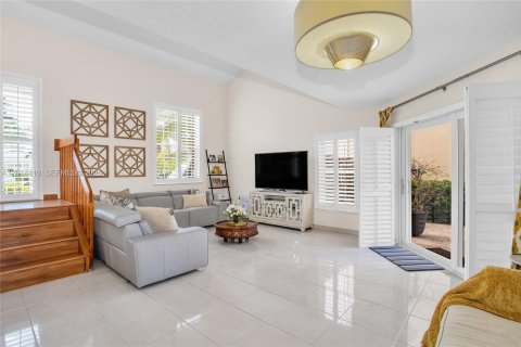Villa ou maison à louer à Miami, Floride: 3 chambres, 149.57 m2 № 2076440 - photo 9