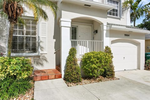 Villa ou maison à louer à Miami, Floride: 3 chambres, 149.57 m2 № 2076440 - photo 2
