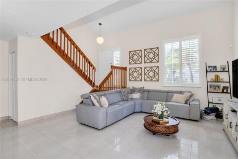 Villa ou maison à louer à Miami, Floride: 3 chambres, 149.57 m2 № 2076440 - photo 8