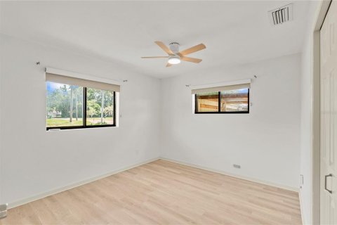 House in Longwood, Florida 3 bedrooms, 134.8 sq.m. № 1815731 - photo 21
