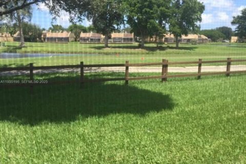 Adosado en venta en Pembroke Pines, Florida, 3 dormitorios, 122.17 m2 № 1993530 - foto 9