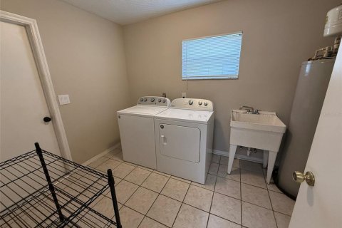 Villa ou maison à louer à Ocala, Floride: 3 chambres, 132.66 m2 № 2376763 - photo 18